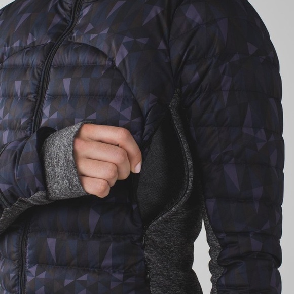 EUC Lululemon Fluff Off Jacket size 8 - Picture 4 of 9